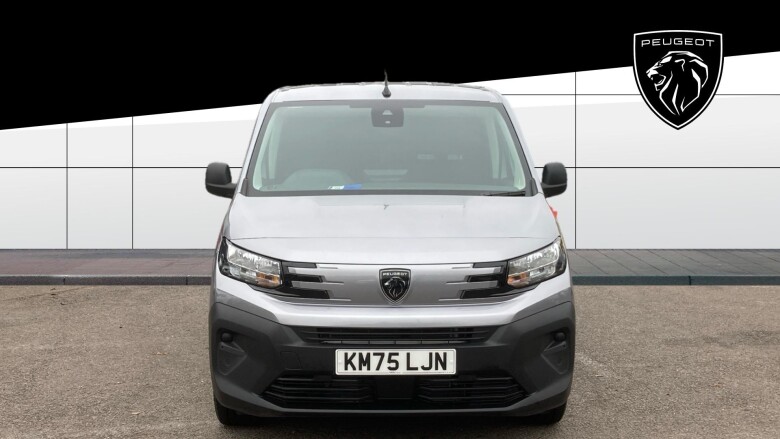 Peugeot Partner Long Diesel 1.5 BlueHDi 100 Professional Plus Van